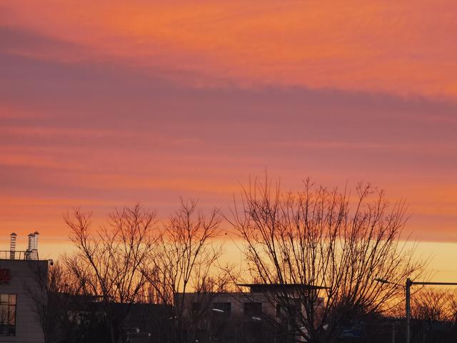 赏京城朝霞垚地扶风偶得楹联请头条师友品鉴 并请任意和对上下联