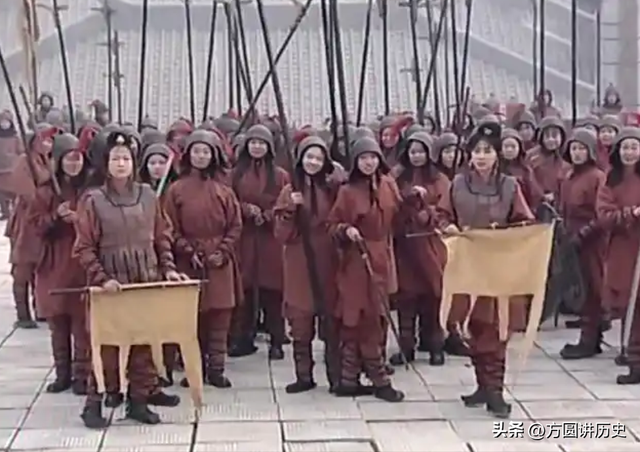 历史公认的三大军事天才，拿破仑排在第三位，第一第二都是中国人