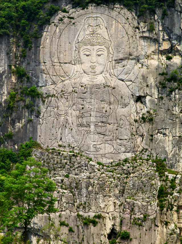 秋意渐浓，前往城中央的大峡谷徒步去！