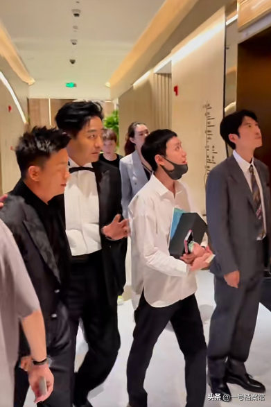 善恶终有报！马蓉没想到被抛弃的王宝强，却是儿女眼中“好男人”