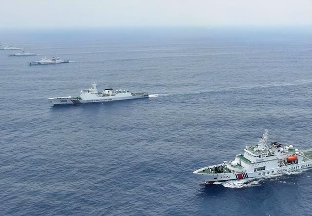 日菲一拍即合，南海变成1：3！马科斯没想到	，中方打废2艘菲船