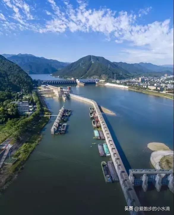 富春江：一川风雅与力量