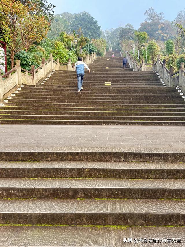 阆中滕王阁，千级台阶登顶饱览一路风景