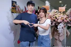 王俊凯与蔡依林：舞台上的绝配组合！图片