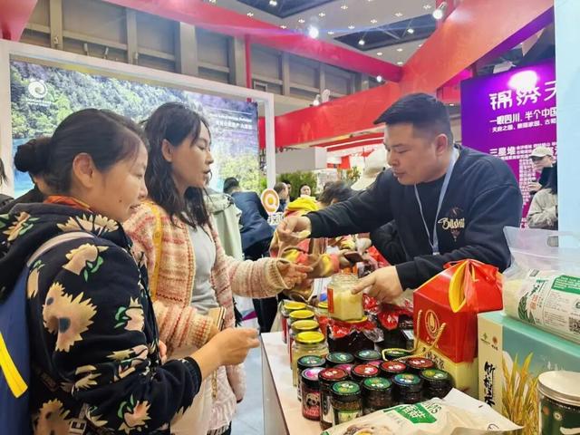 大竹文旅精彩亮相第九届中国西部旅游产业博览会
