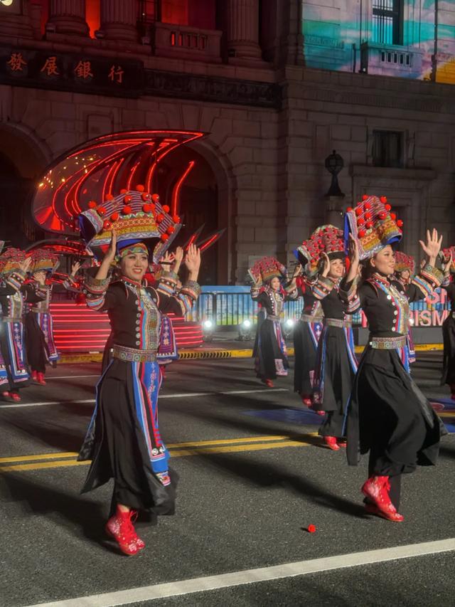 剧透来了！上海旅游节大巡游正在彩排中，小布带你抢先看→