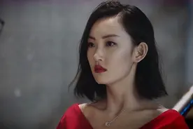 周依然95花里最大的资源咖，同时播出两部电视剧，她缘何这么火？图片