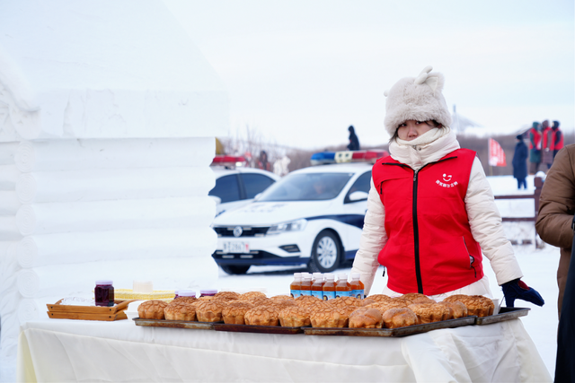 内蒙古冰雪英雄会额尔古纳冰雪欢乐季第三届中俄界河冰钓活动，冰雪盛宴启幕图集