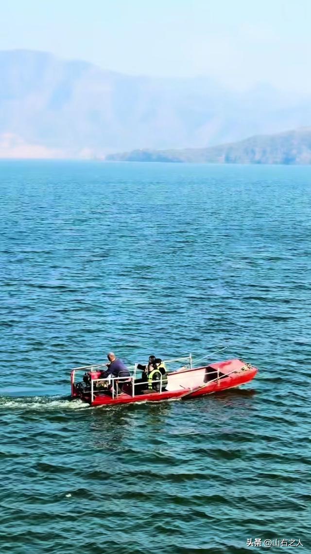 交城文峪河畔惊现“滨海盛景”，南堡村一夜爆红引万人打卡！