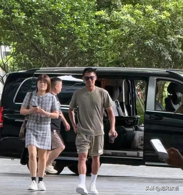 42岁林丹嫩得像小伙，44岁谢杏芳换发型老10岁，状态差得像两代人
