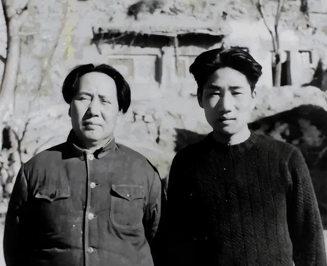 如果毛岸英不牺牲，毛主席会不会让他接班？历史早就给出了答案