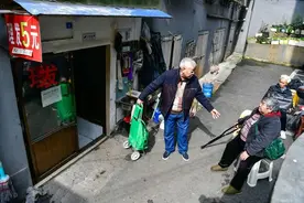 只收5元钱，有时甚至免费，持续了多年……图片