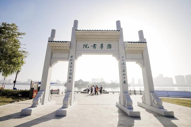 2025年南昌文旅杀疯了！十大名场面让全网狂刷“立刻出发”