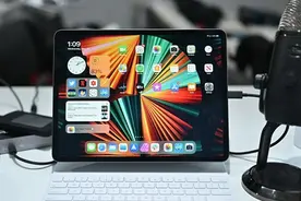 苹果新iPad Pro出货量或达500万台，成中尺寸OLED发展关键动力图片