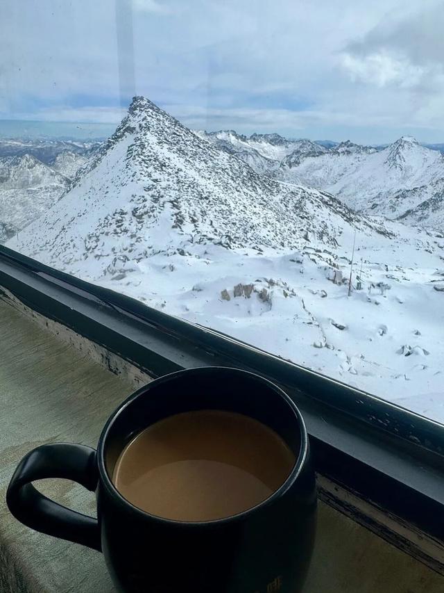 达古秋韵｜当第一缕晨光吻过云海，这里正上演秋日的浪漫相遇