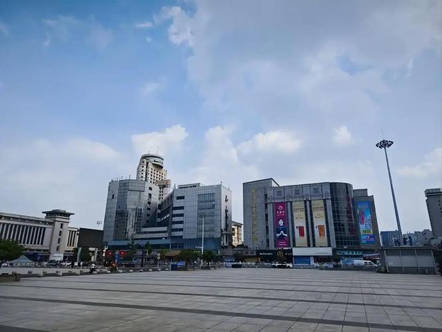 零下5度不躲南方？大批老人涌入徐州，手里攥的体检单太真实！