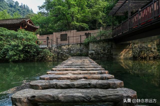 退休后跟着儿子到宜昌生活了一年，说实话，我羡慕这的生活了