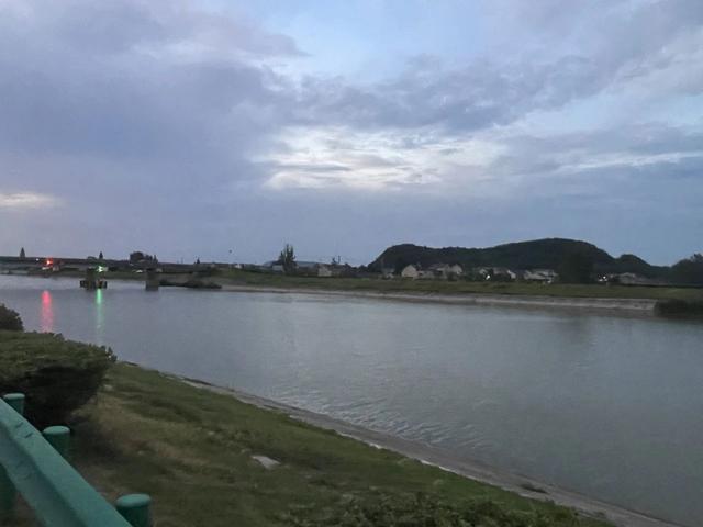 夜骑六合东南滁河河堤玉带到六合铁路桥段