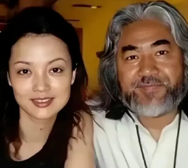一个贪财、一个好色，74岁张纪中终将为老夫少妻的“残酷”买单