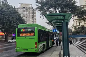 不是柳州户口的老年人，满68岁.也可以办免费公交卡图片