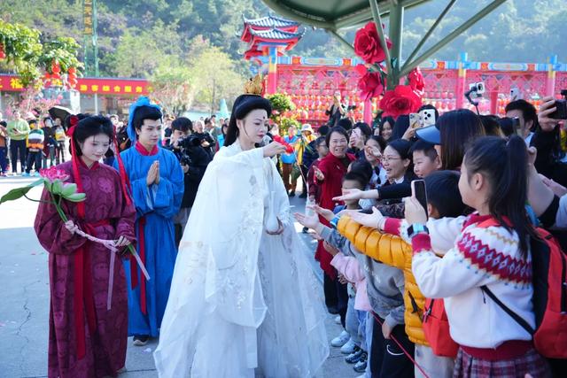 人气爆棚!第三届东莞观音山平安迎新登高节重磅开启,喜迎2026