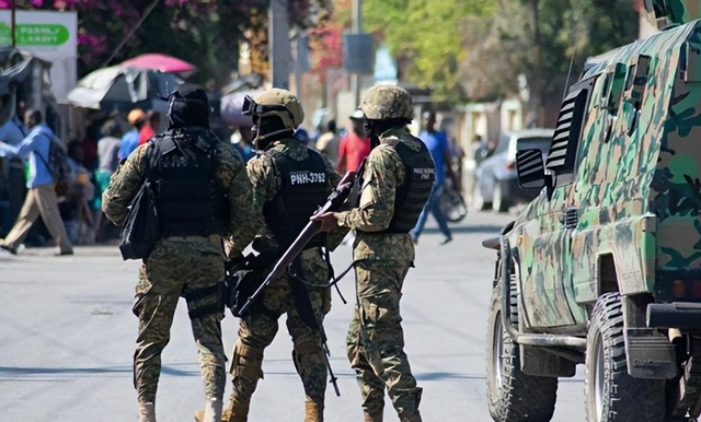 出大事了，美军突然遇袭；俄罗斯发起斩首行动；日本机毁人亡