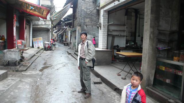 大竹杨家古镇，藏在“红光区”的新兵连记忆