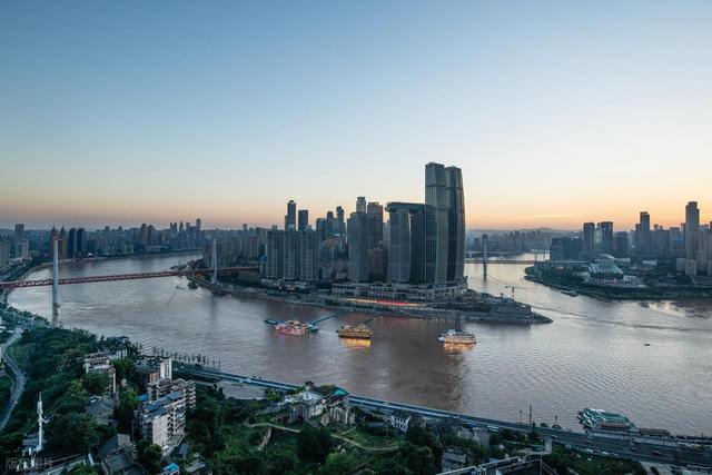 一个重庆人从武汉旅行回来，发现两座城市差别很大 ，忍不住想说说