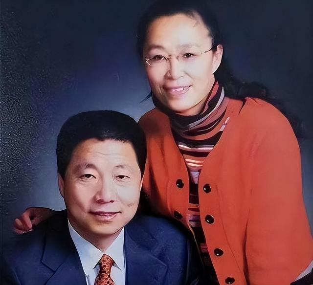我国首位航天员杨利伟，被授予少将军衔，退休后能享受什么待遇？