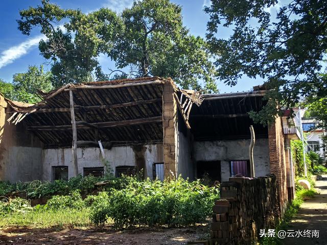 谁给的胆子，敢称“西安城南第一村”，就凭这古戏台和老房子吗？