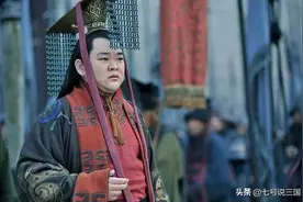 蜀汉灭亡前，还有10万大军，为何刘禅却选择投降了？图片