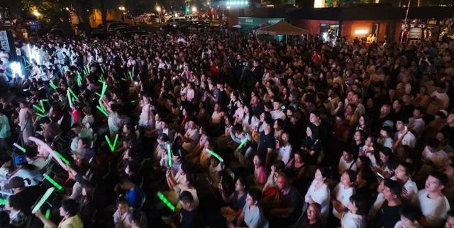 好热闹，逛得太上头！长春这条街“出彩”又“出圈”！
