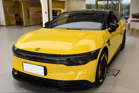 落地32万，开完极氪007再开特斯拉Model3，车主：差距明显图片