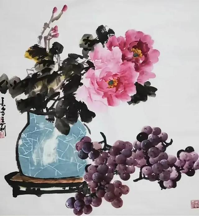 刚柔并济，笔墨生韵：女画家王莉的写意葡萄