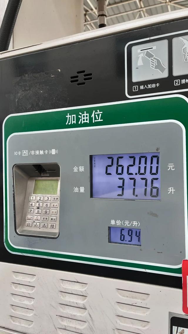 10月，「需要另一个同类」