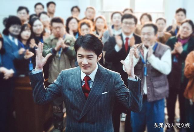 专访 | 檀健次：不追溯过往，也不惧怕将来