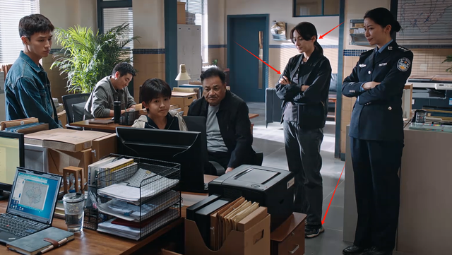 不会演别尬演！看《利剑玫瑰》迪丽热巴，把国家一级演员都演懵了