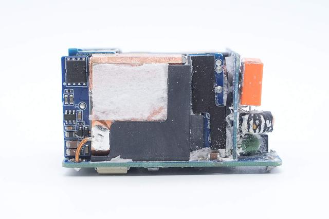小米120W澎湃秒充+100W PD快充，酷态科10号超级电能充mini拆解