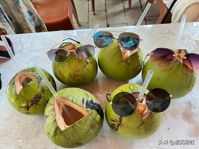 越南8日游（第六天，美奈仙女溪、红沙丘和小渔村日落）