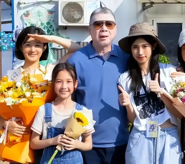 徐帆回应离婚5个月，冯小刚近况曝光，他的“小心思”再藏不住了