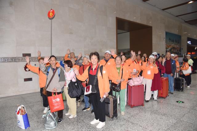 千人专列聚陕鄂•文旅盛宴|西安天马国际旅行社接待跨越三省专列