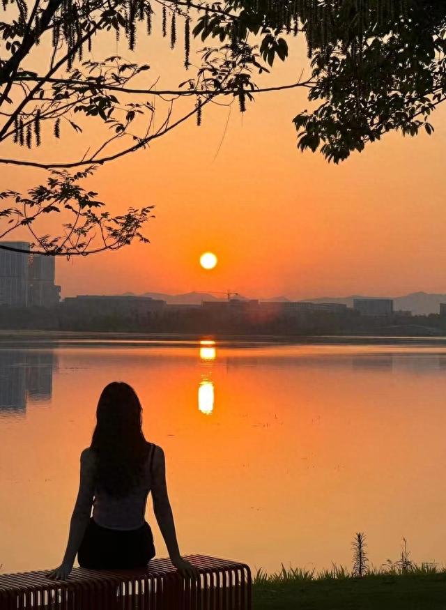 九寨沟 旅游攻略(九寨沟自由行攻略最详细)