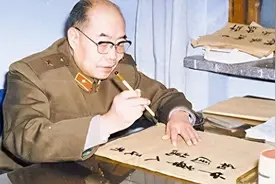 当下仍健在的开国将帅仅剩1人，如今超100岁高龄，还有一位刚离世图片