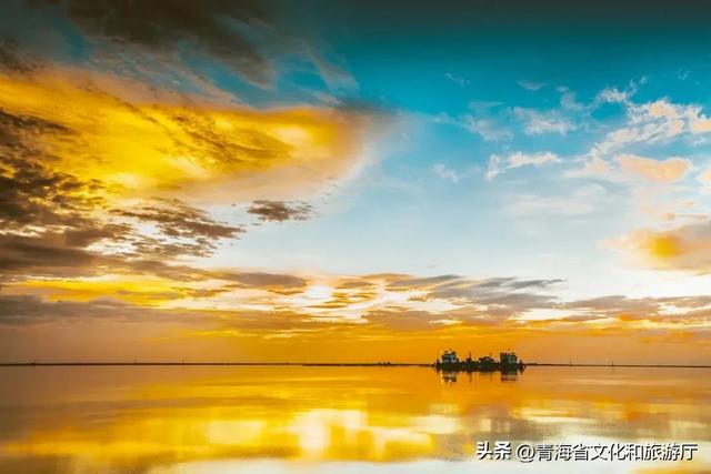 海西的秋天有多绝?从盐湖到胡杨,每一帧都是壁纸
