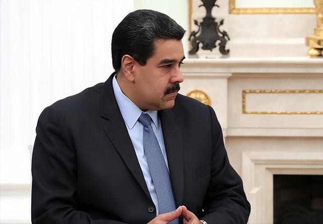 美航母舰队进战位，委电话打到北京，救不救马杜罗？王毅斩钉截铁