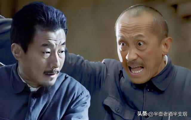 黄维被少将特务扇耳光，他手下两个军长两个师长，为啥也想打他？
