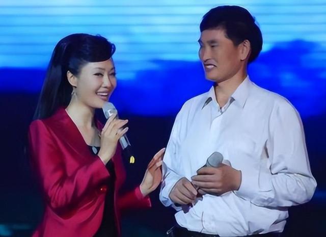 于文华：二婚嫁给未婚小伙，婚后23年未生一子，如今她过得如何？