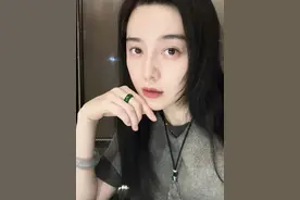 范冰冰戴千万翡翠自拍，手掌大冰种观音像太吸睛，素颜驾驭不俗气图片
