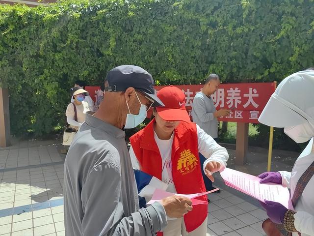 听说印度领先中国，印度美女决定一探究竟，到中国才知道自己被骗