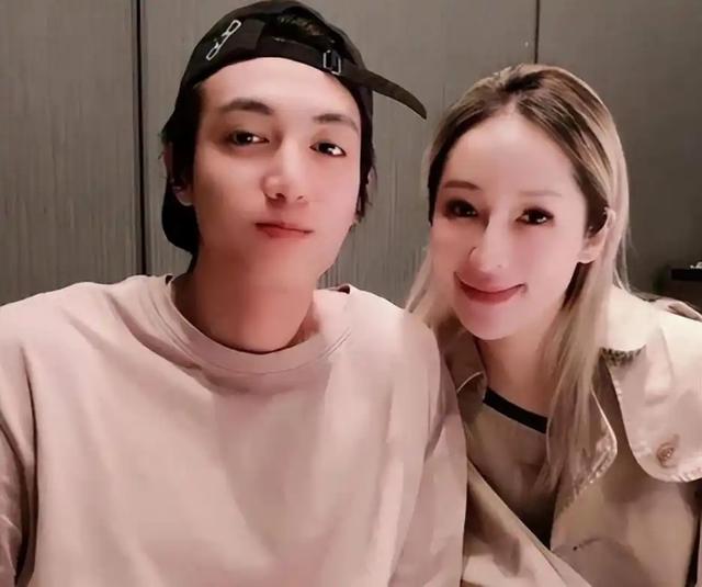 色字头上一把刀！“纵欲过度”的萧亚轩，终为曾经的放肆付出代价